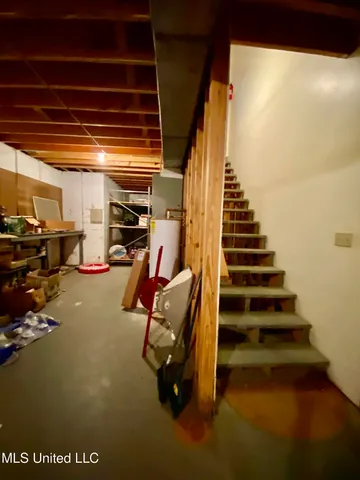 $975,000 | 299 Quitman Perry Road, Carriere, MS 39426