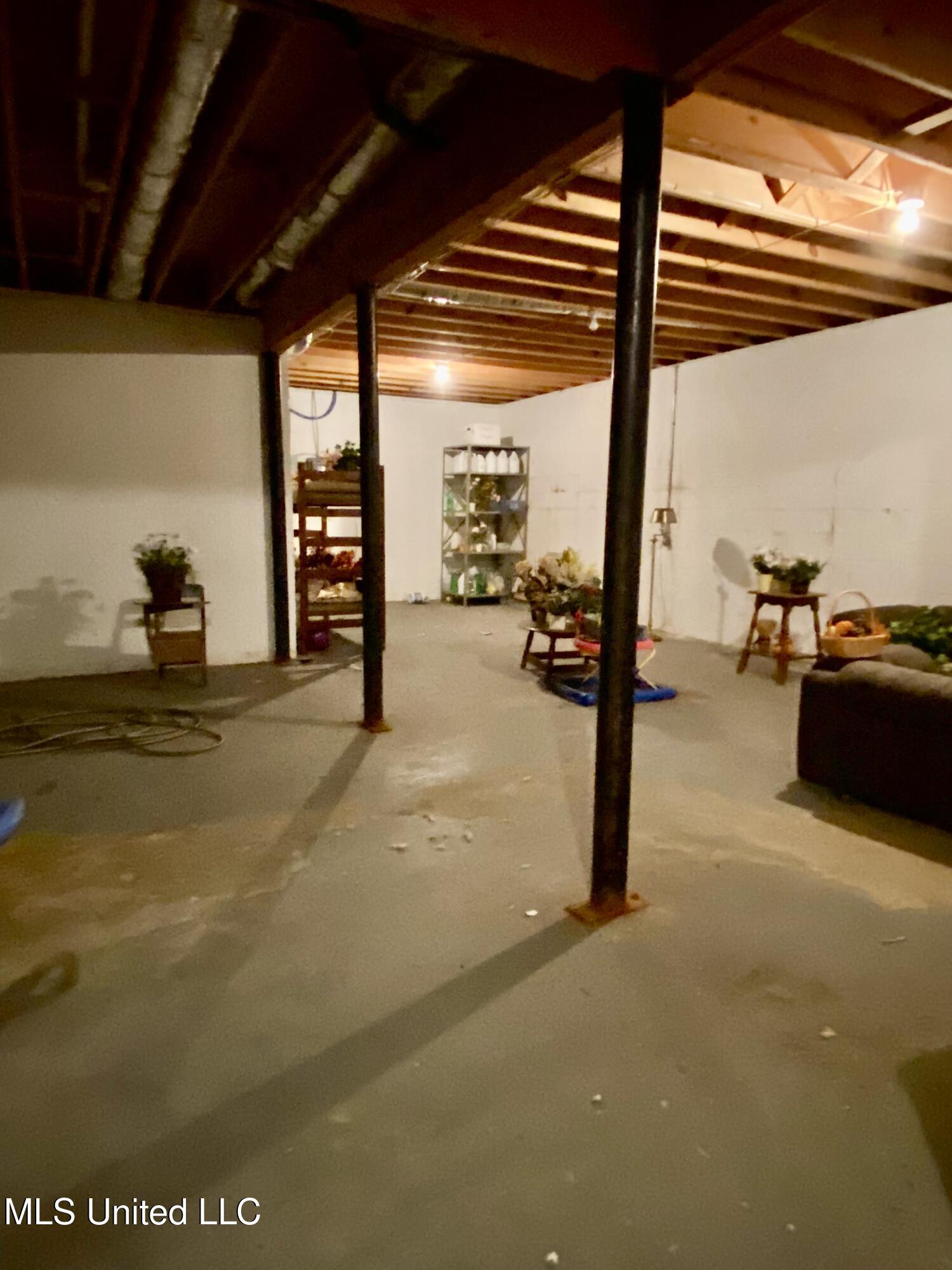 299 Quitman Perry Road Carriere, MS 39426 - Photo 37 of 76 35, Basement, IMG_2892