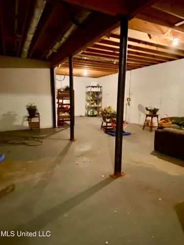 $975,000 | 299 Quitman Perry Road, Carriere, MS 39426