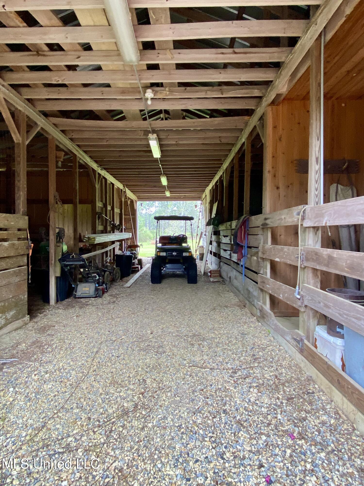 299 Quitman Perry Road Carriere, MS 39426 - Photo 44 of 76 42, Barn, IMG_2832