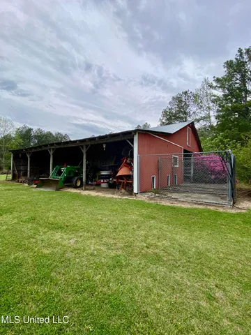 $975,000 | 299 Quitman Perry Road, Carriere, MS 39426