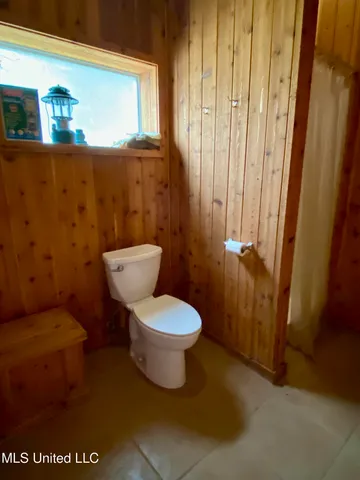 $975,000 | 299 Quitman Perry Road, Carriere, MS 39426