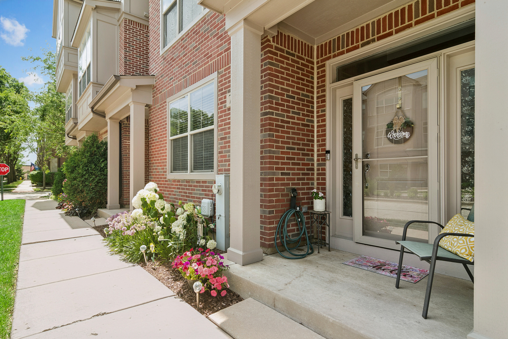 752 Keystone Lane Vernon Hills, IL 60061 - Photo 2 of 31