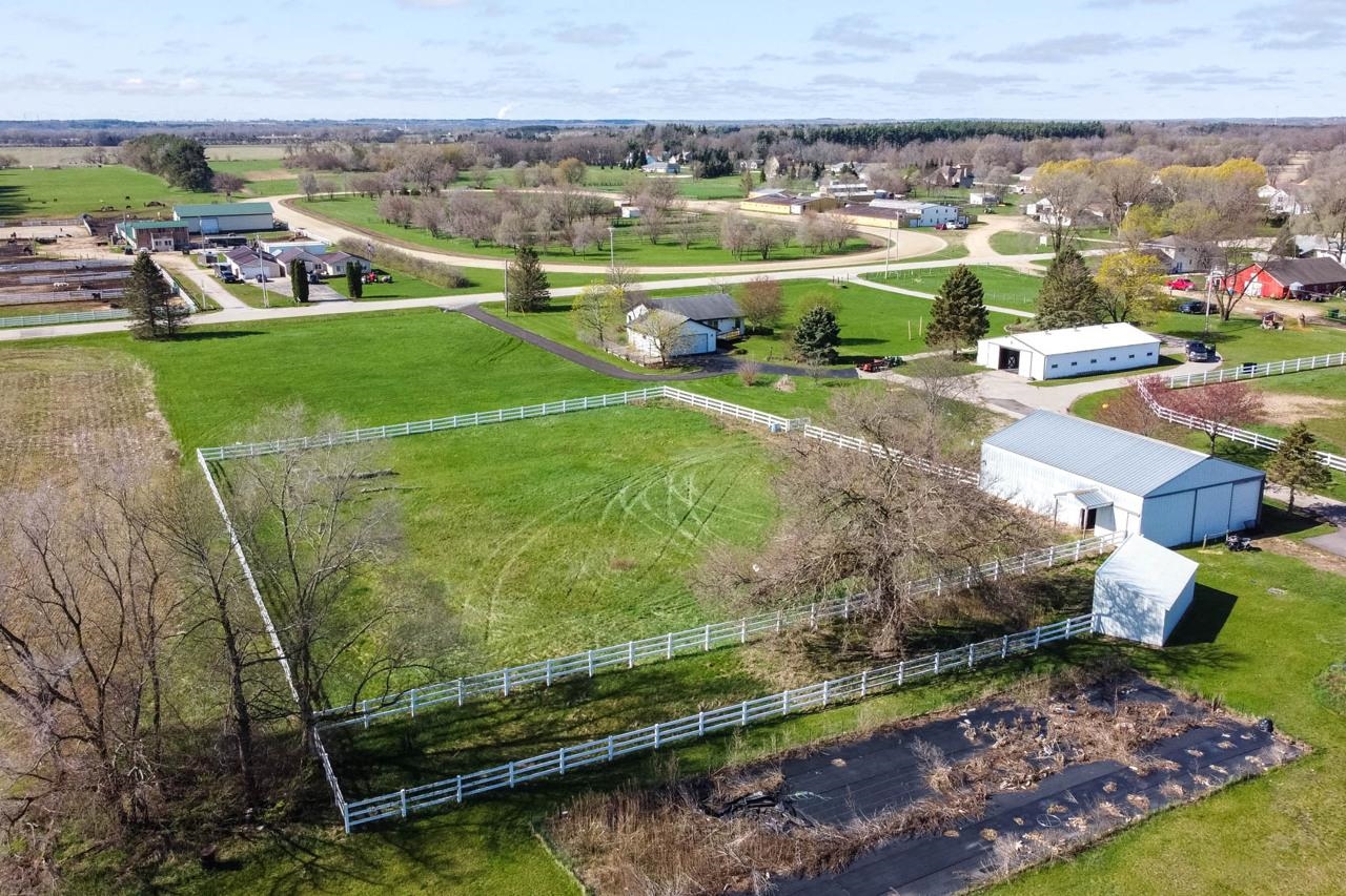 2141 Fischer Road South Beloit, IL 61080 - Photo 23 of 25 an aerial view of a residential houses with outdoor space and trees