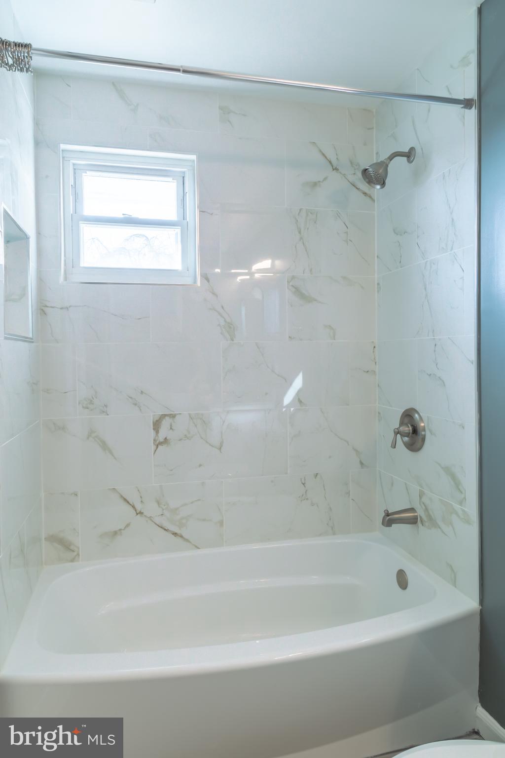 4002 Rouen Road Randallstown, MD 21133 - Photo 18 of 36 Tile Shower