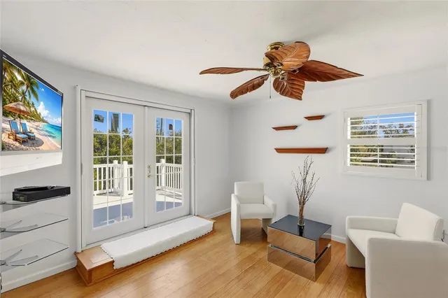 $1,790,000 | 557 Venice Lane, Sarasota, FL 34242