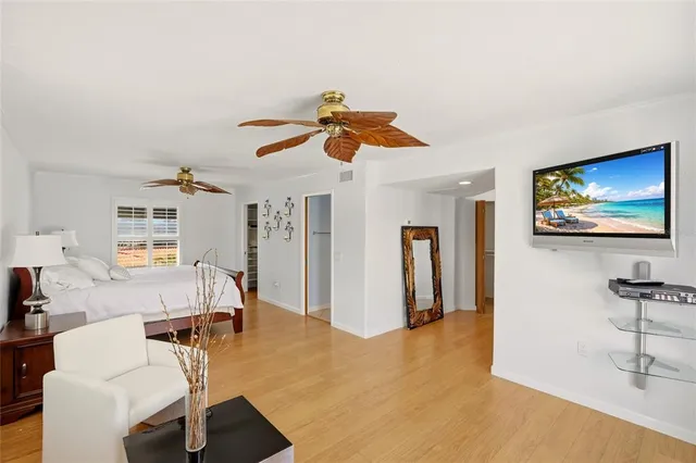 $1,790,000 | 557 Venice Lane, Sarasota, FL 34242