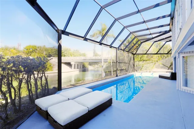 $1,790,000 | 557 Venice Lane, Sarasota, FL 34242