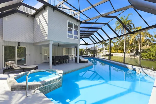 $1,790,000 | 557 Venice Lane, Sarasota, FL 34242