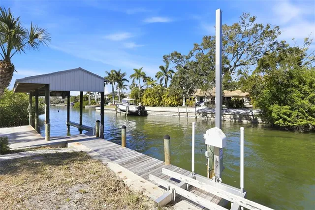 $1,790,000 | 557 Venice Lane, Sarasota, FL 34242