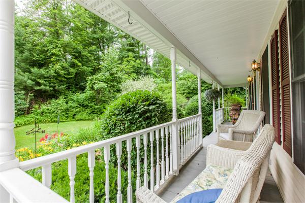 160 N Road Westfield, MA 01085 - Photo 3 of 30