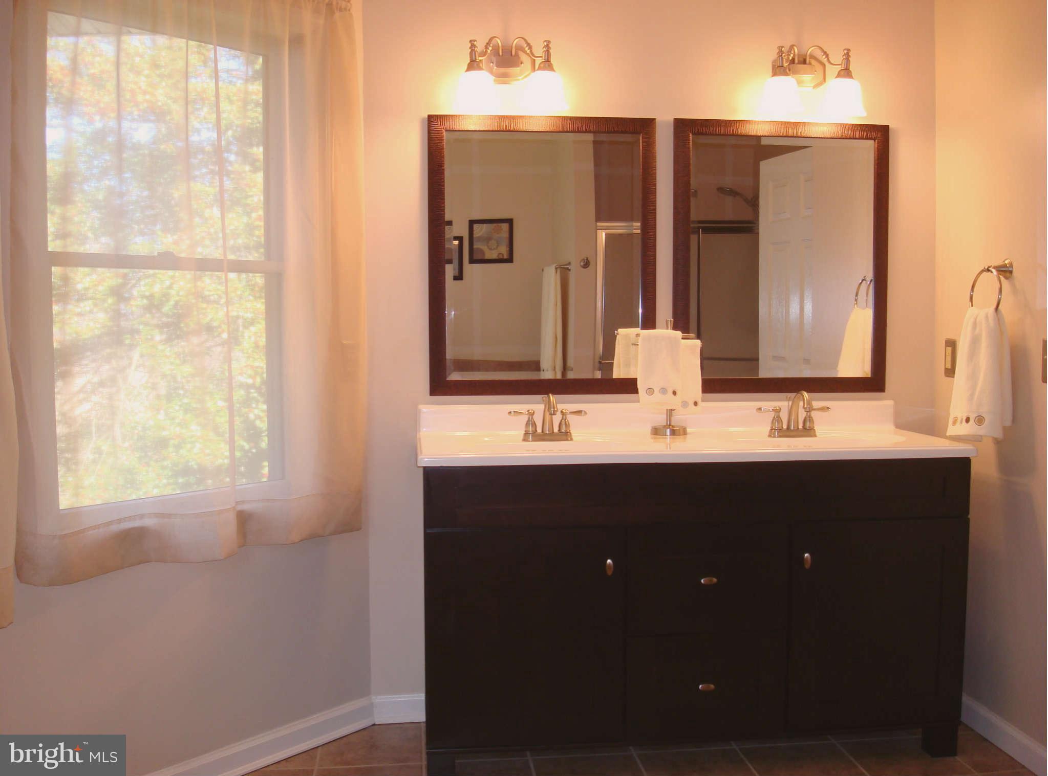 12911 Fork Road Baldwin, MD 21013 - Photo 22 of 30 Bath (Master)