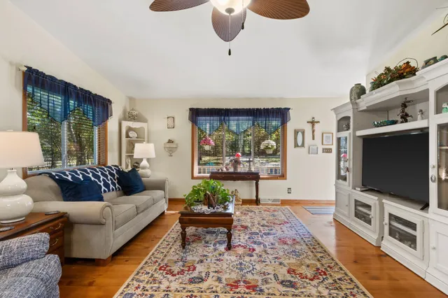 $319,000 | 325 Thunderbird, Nekoosa, WI 54457