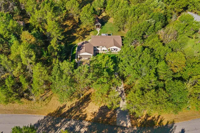 $319,000 | 325 Thunderbird, Nekoosa, WI 54457