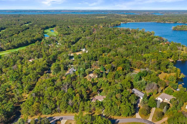 $319,000 | 325 Thunderbird, Nekoosa, WI 54457