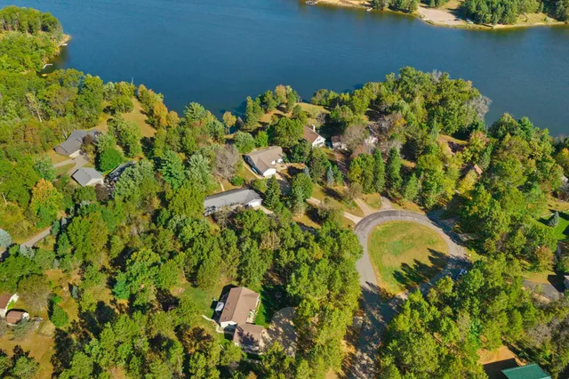 $319,000 | 325 Thunderbird, Nekoosa, WI 54457