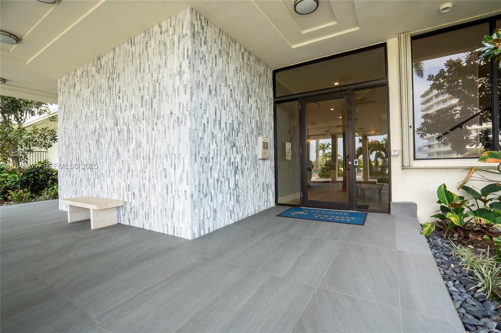 400 South Beach Road, Unit 802 Tequesta, FL 33469 - Photo 42 of 60 Entry to building
