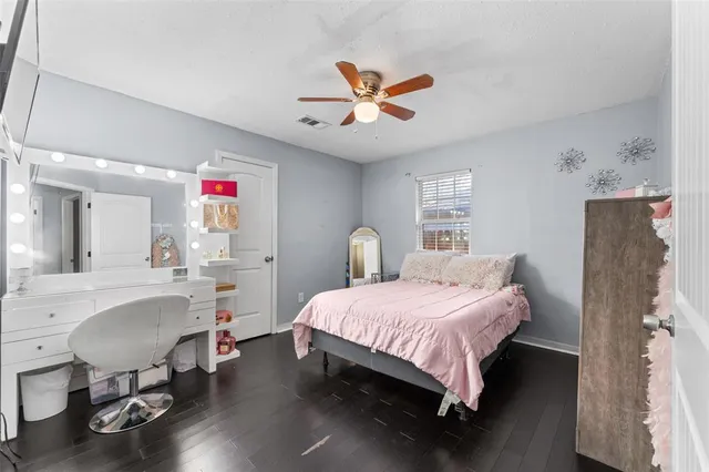 $240,000 | 502 Royal Avenue, Grand Prairie, TX 75051