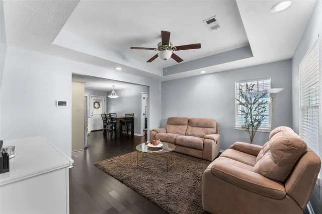 $240,000 | 502 Royal Avenue, Grand Prairie, TX 75051