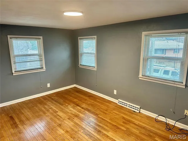 $1,595 | 30 West Marietta Place, Alton, IL 62002