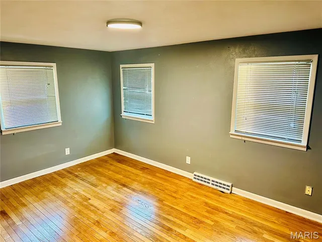 $1,595 | 30 West Marietta Place, Alton, IL 62002