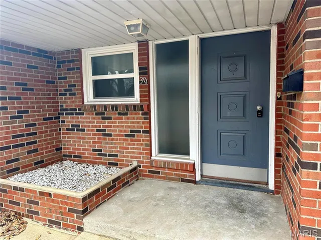 $1,595 | 30 West Marietta Place, Alton, IL 62002