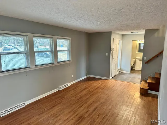 $1,595 | 30 West Marietta Place, Alton, IL 62002