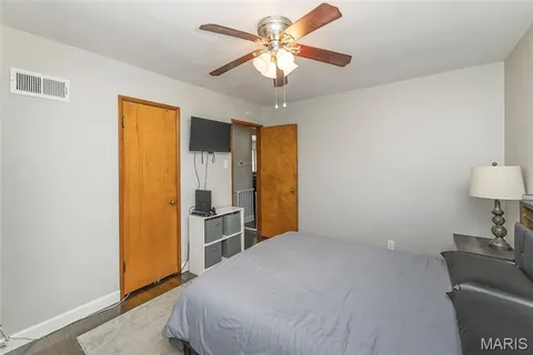 $235,000 | 7625 General Meade Lane, St. Louis, MO 63123