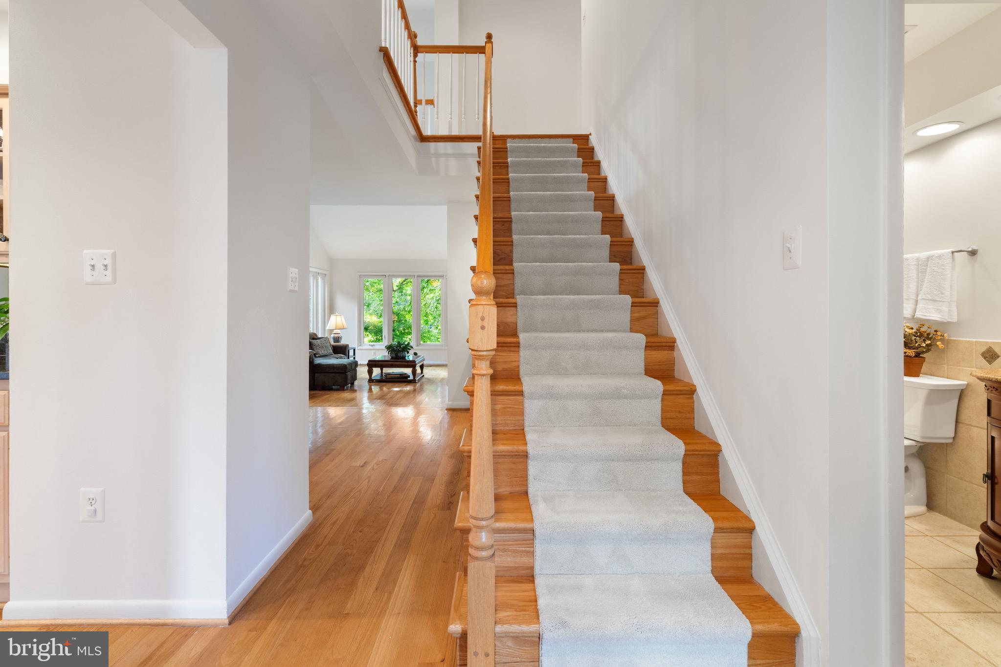 4752 Timber Ridge Drive Montclair, VA 22025 - Photo 13 of 72 Foyer