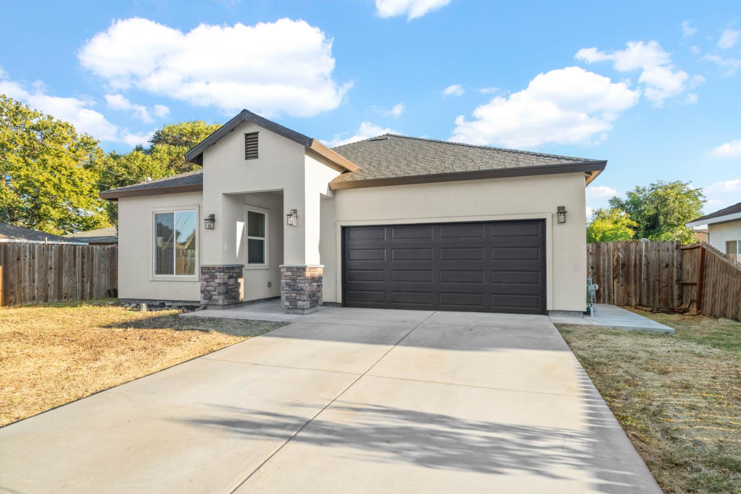 2746 57th Avenue Sacramento, CA 95822 - Photo 2 of 43 Gallery Image 2