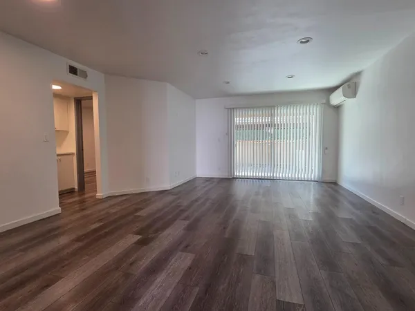 $3,500 | 2201 Monroe Street, Unit 301, Santa Clara, CA 95050