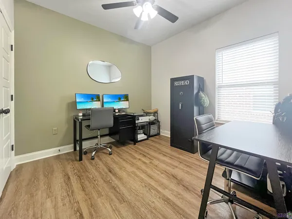 $216,900 | 9900 Country Club Drive, Unit 1D, Denham Springs, LA 70726