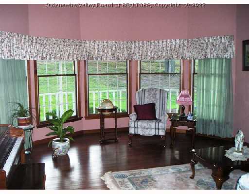 209 Crown Drive Ripley, WV 25271 - Photo 4 of 8 Living Room.