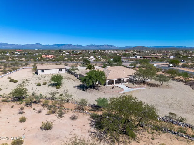 $995,000 | 21280 West Vista Royale Drive, Wickenburg, AZ 85390