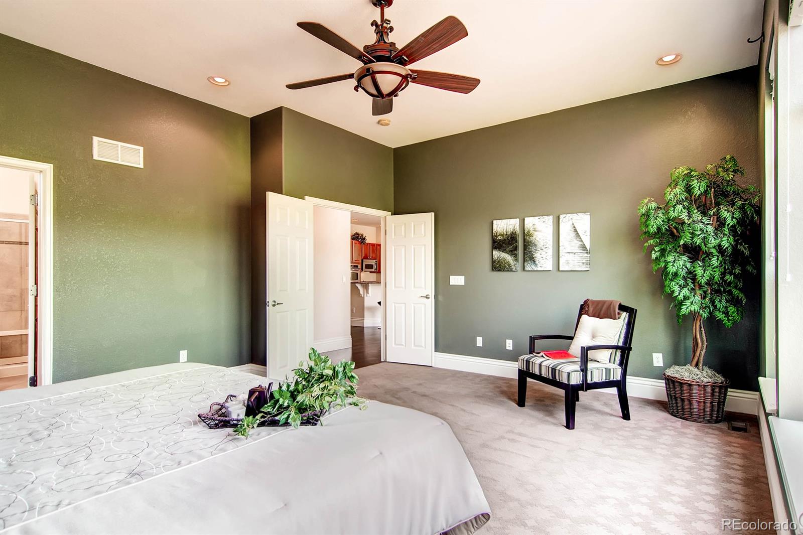 8447 Hackamore Road Littleton, CO 80125 - Photo 17 of 29 Gallery Image 17