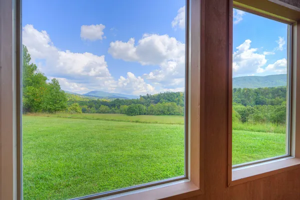 $1,000,000 | 1782 Wolf Creek Highway, Narrows, VA 24124