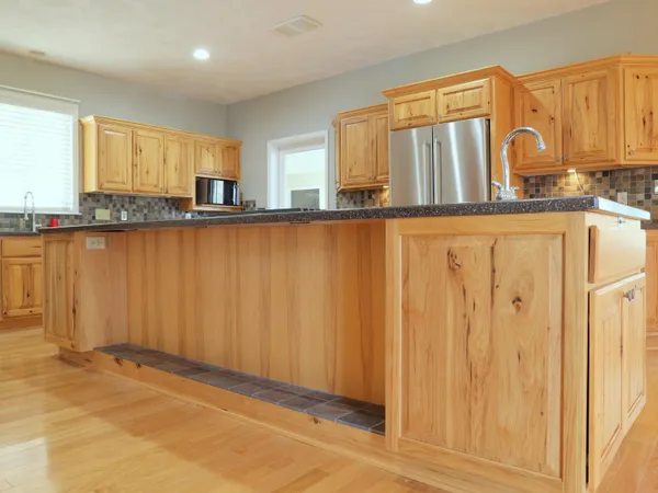 $1,000,000 | 1782 Wolf Creek Highway, Narrows, VA 24124