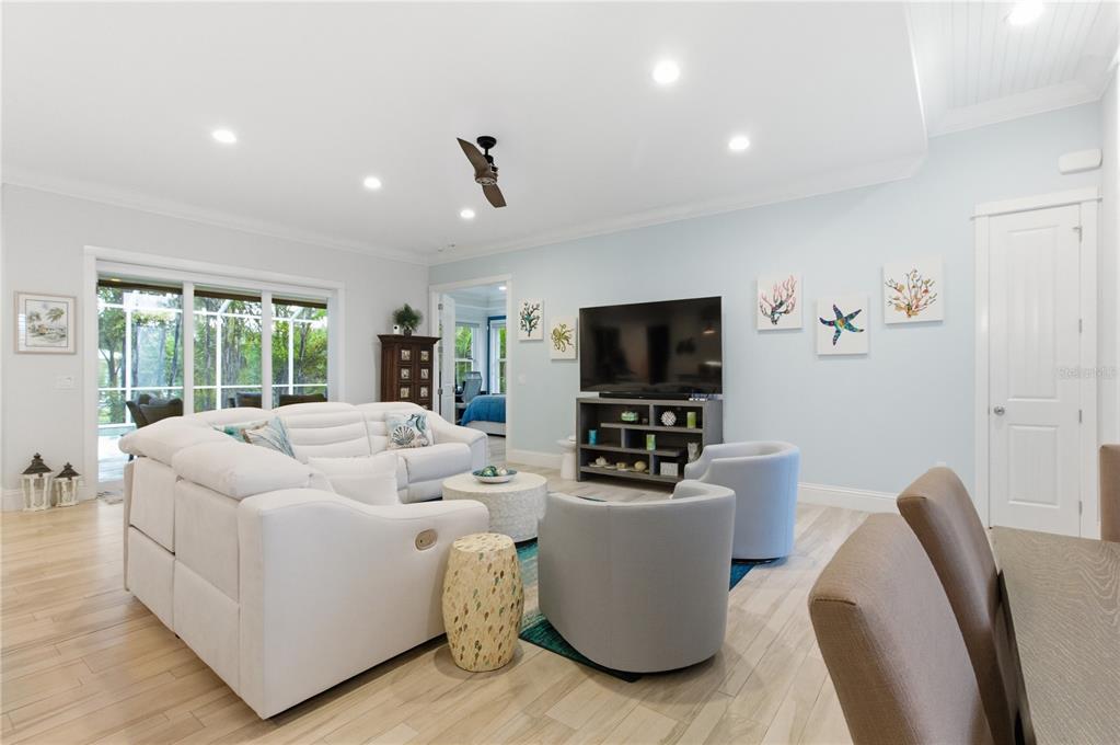 3919 Roberts Point Road Sarasota, FL 34242 - Photo 14 of 45