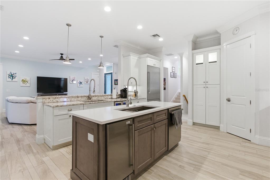 3919 Roberts Point Road Sarasota, FL 34242 - Photo 20 of 45