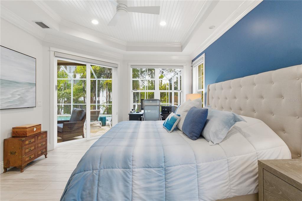 3919 Roberts Point Road Sarasota, FL 34242 - Photo 28 of 47