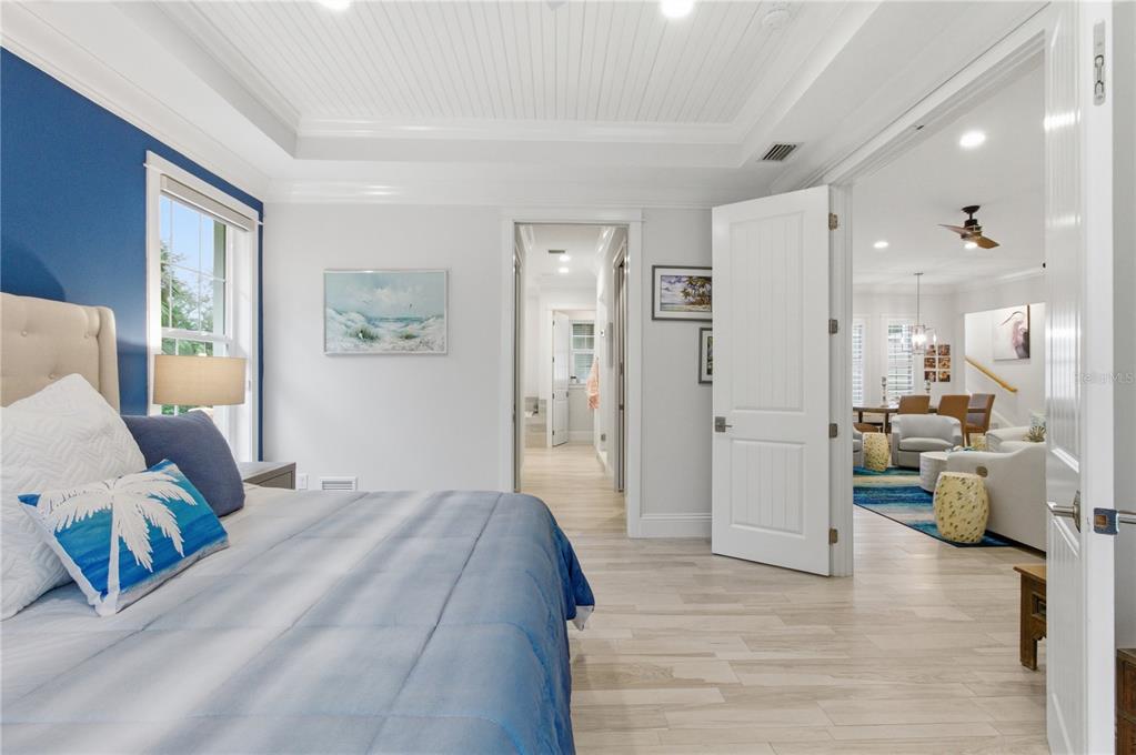 3919 Roberts Point Road Sarasota, FL 34242 - Photo 28 of 45