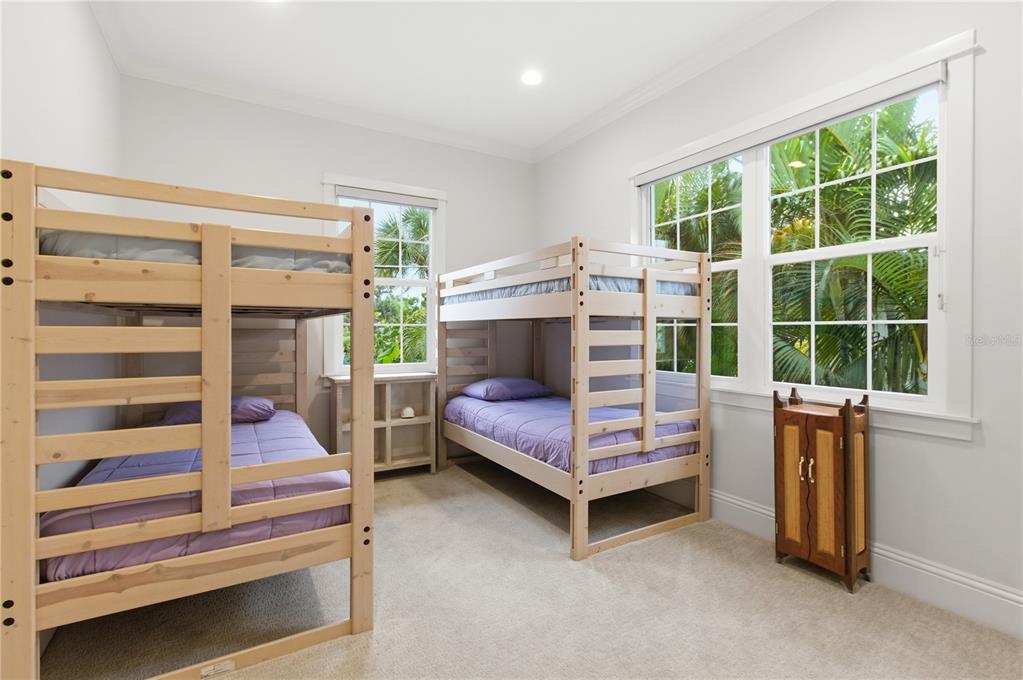 3919 Roberts Point Road Sarasota, FL 34242 - Photo 32 of 45