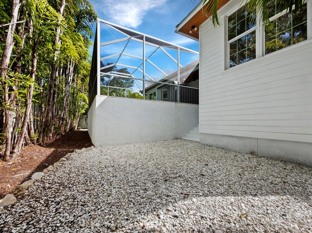 3919 Roberts Point Road Sarasota, FL 34242 - Photo 39 of 45