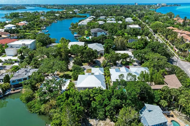 $2,300,000 | 3919 Roberts Point Road, Sarasota, FL 34242