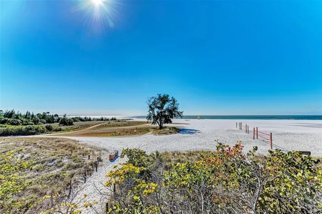 $2,300,000 | 3919 Roberts Point Road, Sarasota, FL 34242