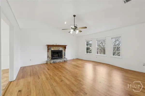 $2,300 | 601 Cotton Cove Way, Lawrenceville, GA 30046