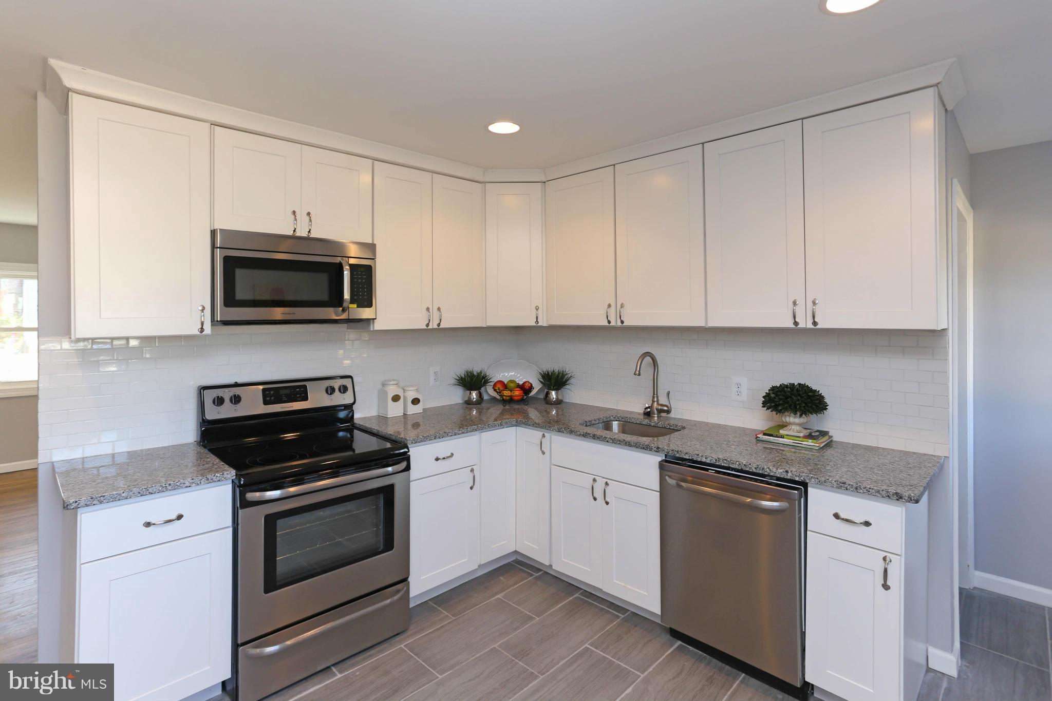 1154 Ridge Drive Pasadena, MD 21122 - Photo 11 of 29 Kitchen