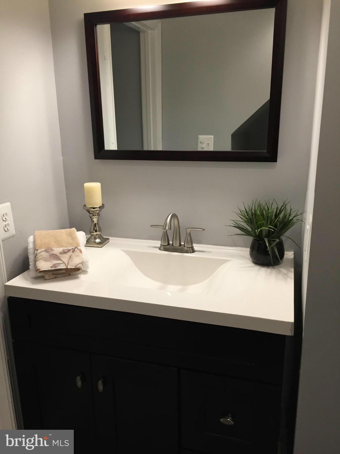 1154 Ridge Drive Pasadena, MD 21122 - Photo 26 of 29 Bath