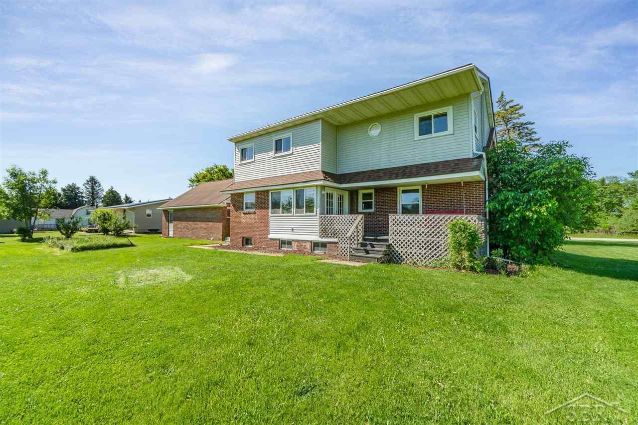 4903 South Saginaw Road Freeland, MI 48623 - Photo 19 of 28 50079878-18.JPG