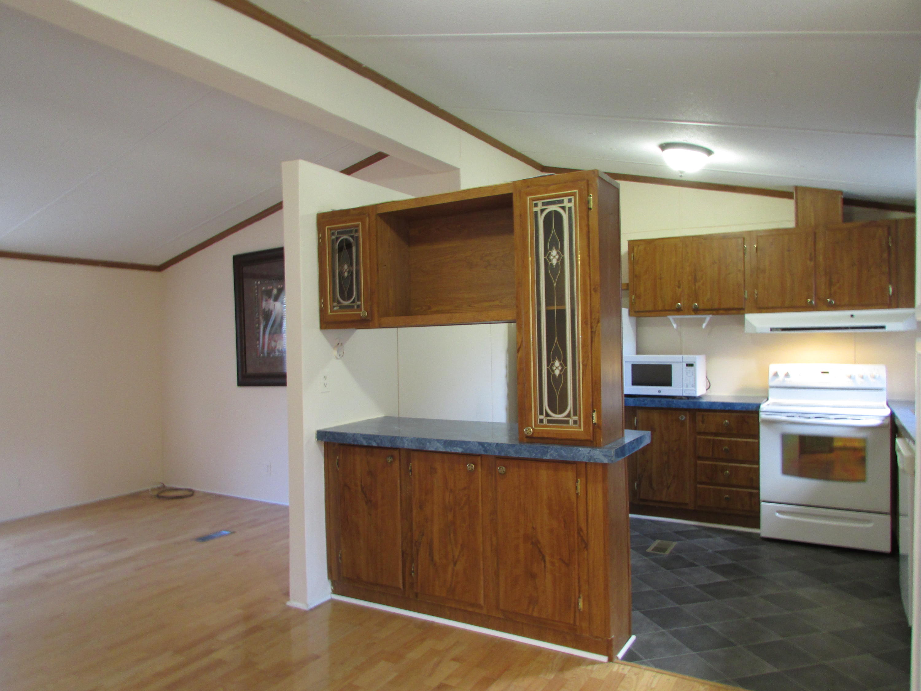 131 Fitzsimmons Hill Road Elizabethton, TN 37643 - Photo 6 of 28 131 Fitzsimmons Hill Road Elizabethton T